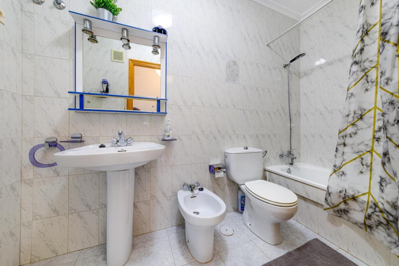 Cozy Apartment Near The Sea Торрев'єха Екстер'єр фото